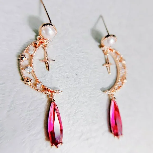 Moon earrings, Celestial earrings, Crystal Pearl Teardrop, Vintage Jewelry - Picture 4 of 7